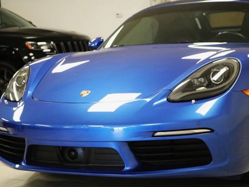 Used 2018 Porsche 718 Boxster RWD image 92
