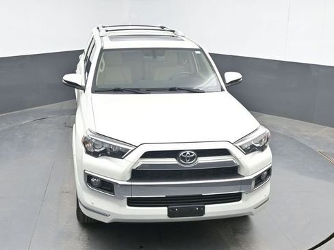 Used 2018 Toyota 4Runner Limited AWD/4WD image 34