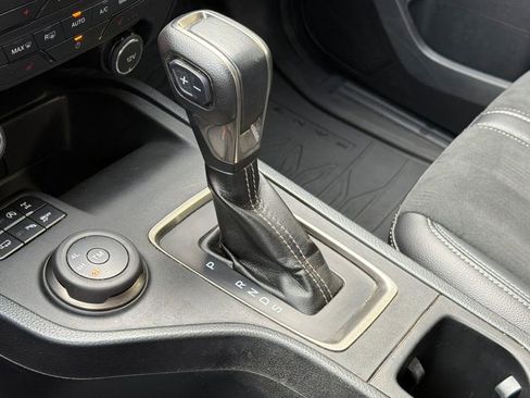 Certified 2021 Ford Ranger Lariat w/ Tremor Off-Road Package image 19