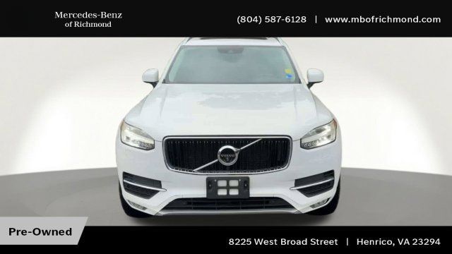 Used 2017 Volvo XC90 T6 Momentum w/ Vision Package AWD/4WD image 5