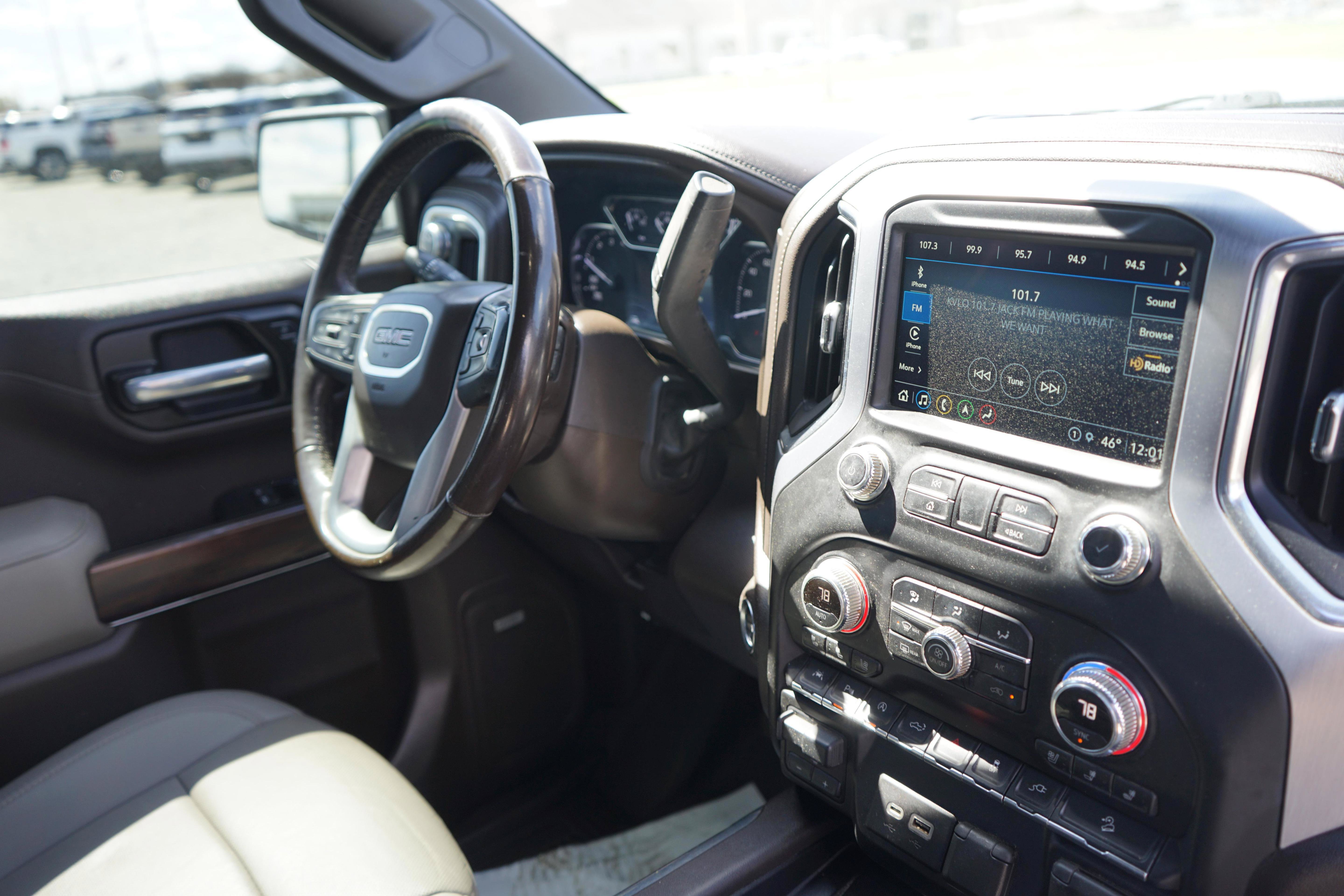 Used 2021 GMC Sierra 1500 SLT AWD/4WD image 26