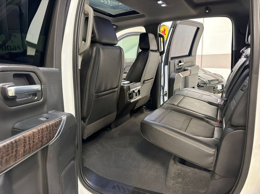 Used 2023 GMC Sierra 3500 Denali AWD/4WD image 33