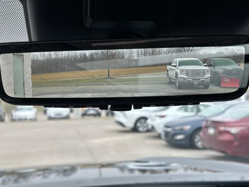 Used 2023 Toyota Tundra Platinum image 29