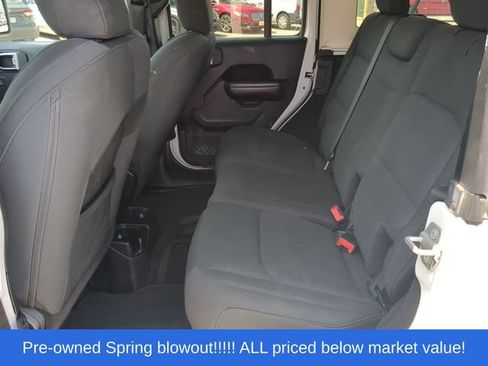 Used 2018 Jeep Wrangler Unlimited Sport S AWD/4WD image 34
