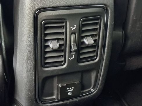 Used 2020 Jeep Grand Cherokee Altitude AWD/4WD image 25