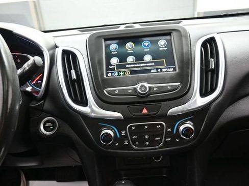Used 2019 Chevrolet Equinox LT FWD image 10