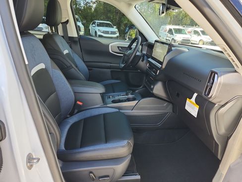 New 2025 Ford Bronco Sport Outer Banks image 18