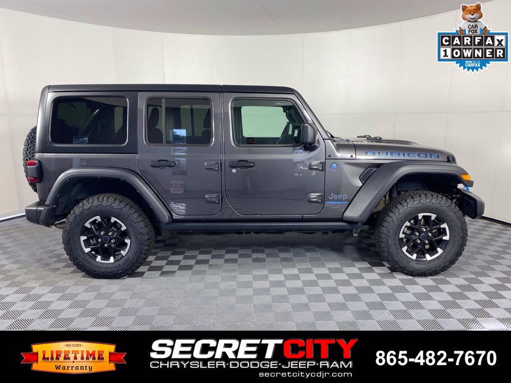 Used 2024 Jeep Wrangler Unlimited Rubicon 4xe w/ Technology Group AWD/4WD image 8