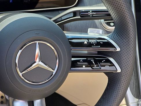 Used 2026 Mercedes-Benz CLE 450 4MATIC Cabriolet image 16