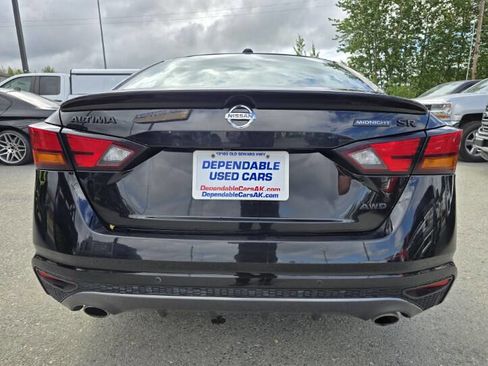 Used 2022 Nissan Altima 2.5 SR w/ Midnight Edition Package image 11