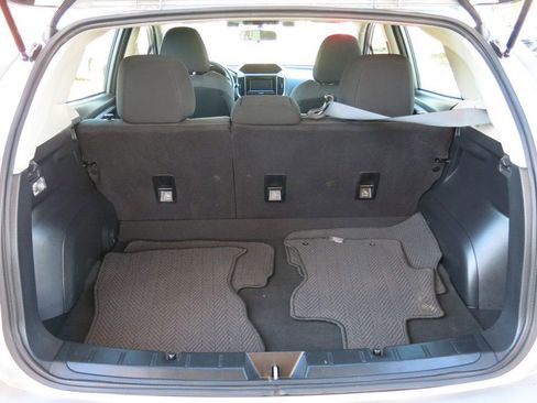 Used 2019 Subaru Impreza 2.0i w/ Eyesight image 17