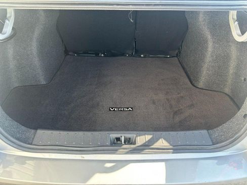 Used 2025 Nissan Versa SV FWD image 9