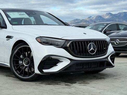 New 2026 Mercedes-Benz E 53 AMG e 4MATIC Sedan image 3