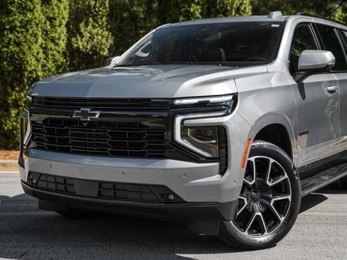 Used 2025 Chevrolet Tahoe RST w/ Comfort Package RWD image 2