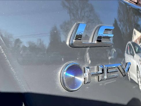 Certified 2025 Toyota Corolla LE image 10