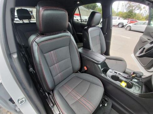 Used 2022 Chevrolet Equinox RS FWD image 29