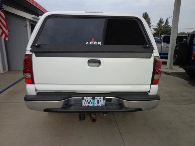 Used 2004 Chevrolet Silverado 2500 LS AWD/4WD image 3