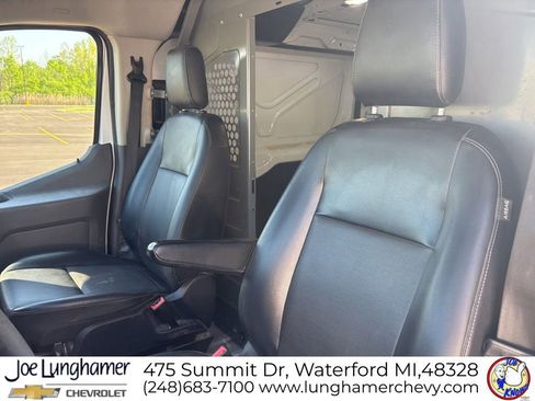 Used 2020 Ford Transit 250 Low Roof RWD image 7