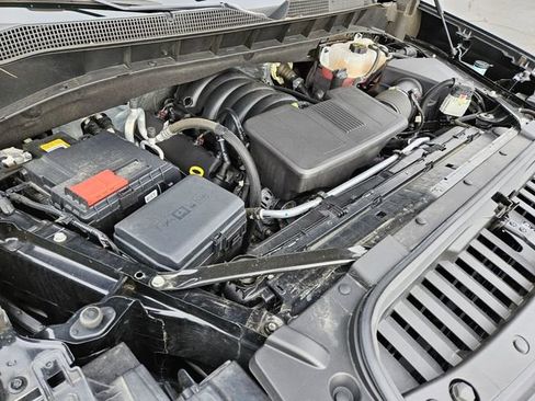 Used 2025 Chevrolet Silverado 1500 LT image 18