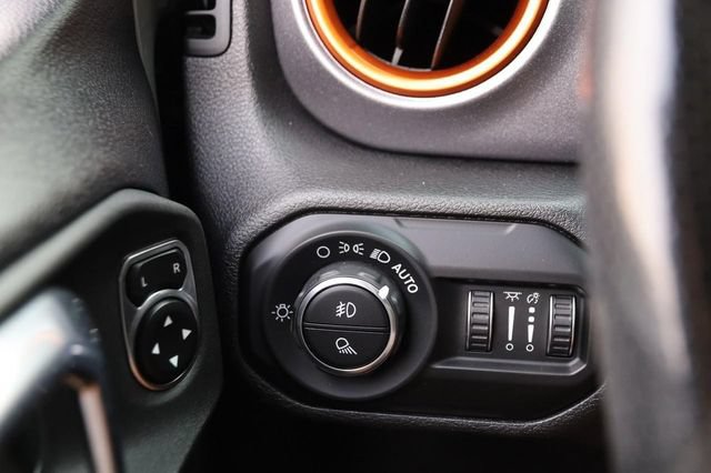 Used 2021 Jeep Gladiator Mojave AWD/4WD image 21
