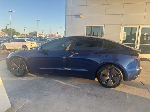 Used 2023 Tesla Model 3 Standard Range RWD image 2