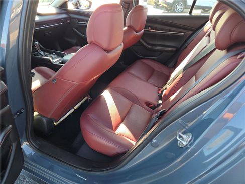Used 2024 MAZDA MAZDA3 s image 19