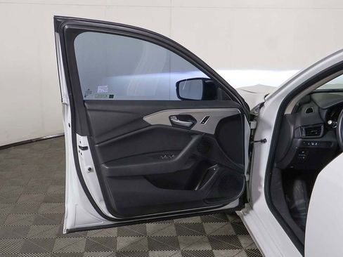 Used 2022 Acura TLX image 18