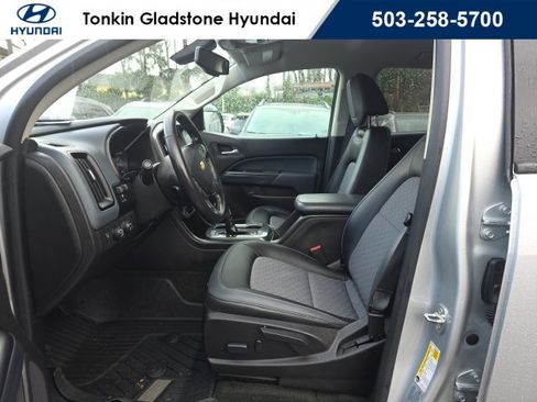 Used 2017 Chevrolet Colorado Z71 image 9