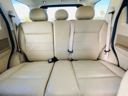 Used 2009 Ford Escape Limited image 22