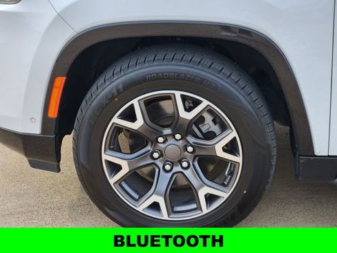 Used 2024 Jeep Wagoneer Series III image 9