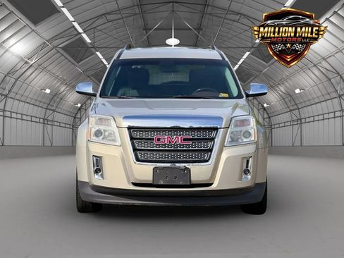 Used 2011 GMC Terrain SLT FWD image 5