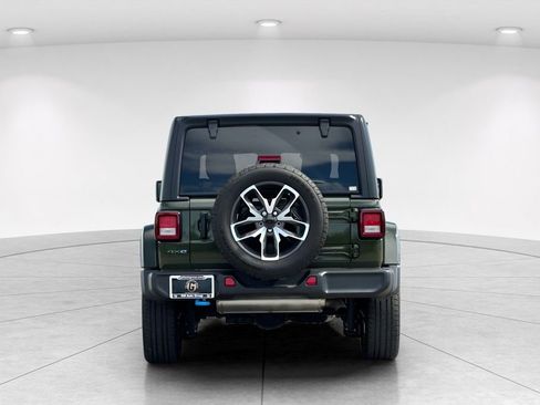 Used 2024 Jeep Wrangler Unlimited AWD/4WD image 5