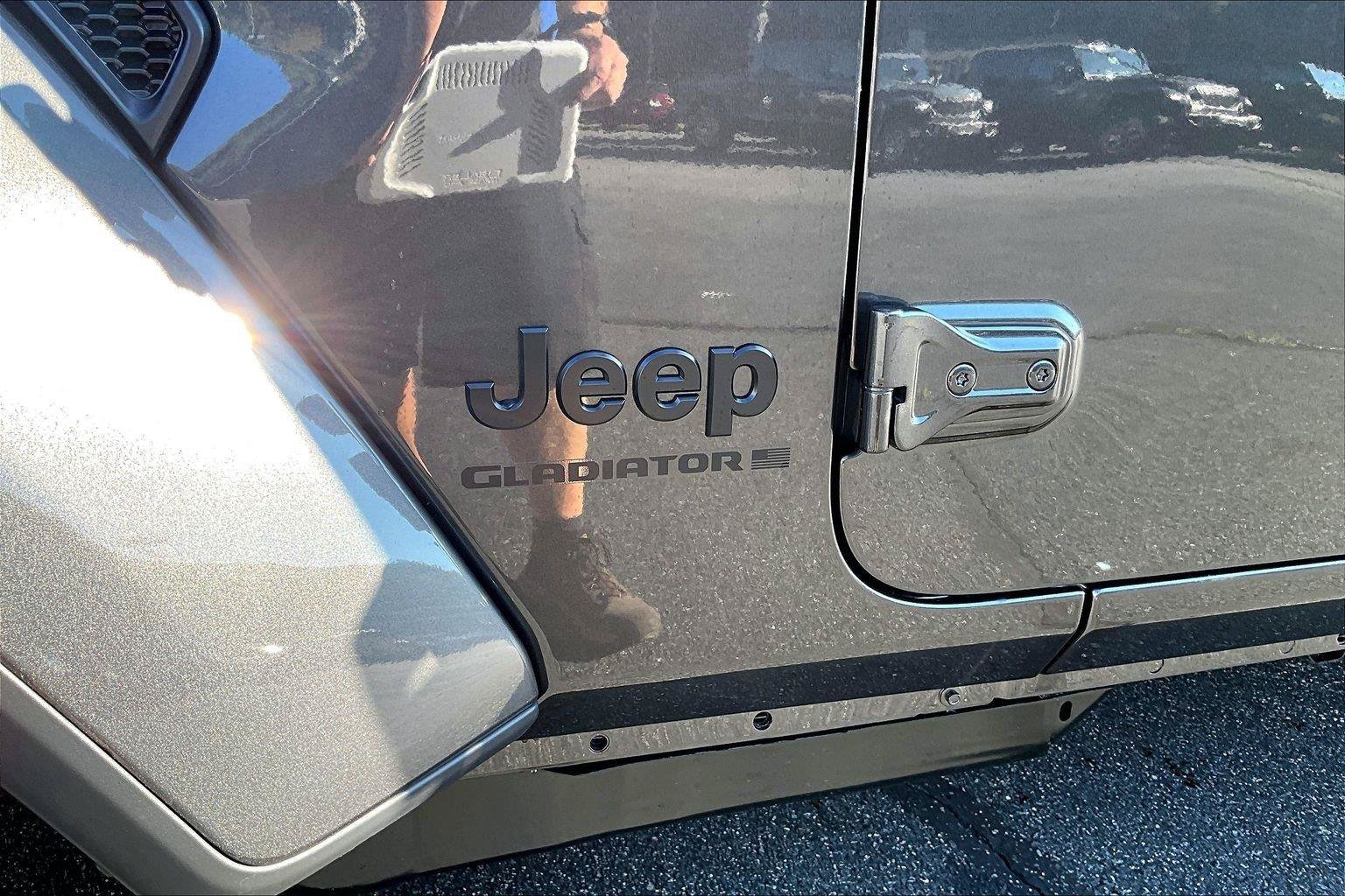 New 2027 Jeep Gladiator Sport AWD/4WD image 13