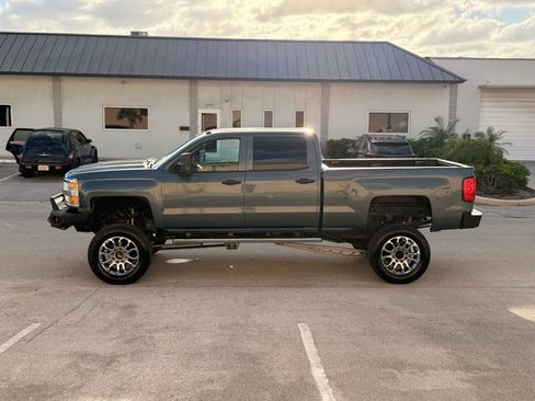 Used 2015 Chevrolet Silverado 2500 W/T RWD image 4