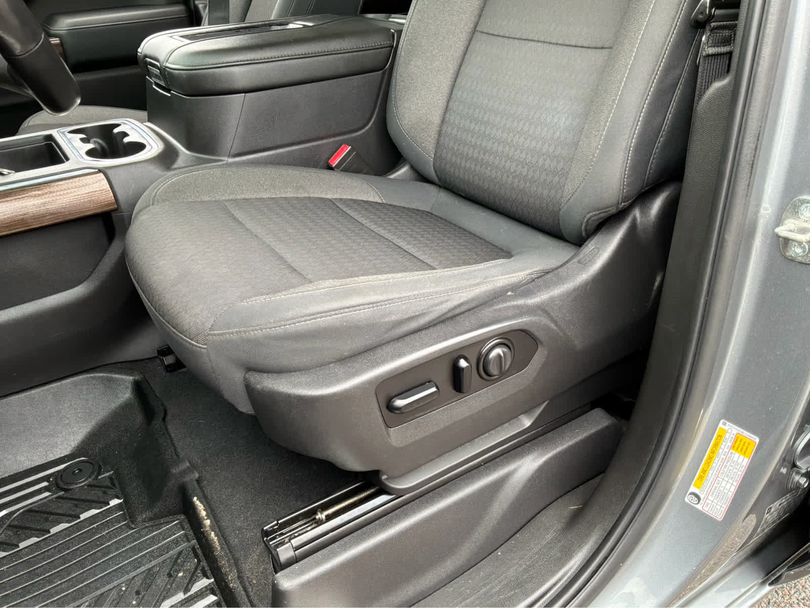 Used 2020 Chevrolet Silverado 1500 RST AWD/4WD image 13