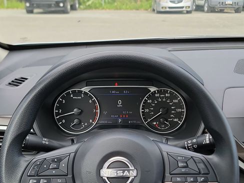 Used 2023 Nissan Altima 2.5 SV image 15