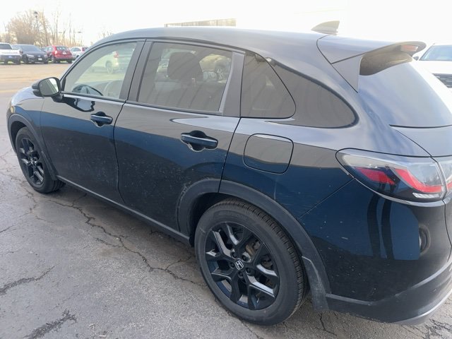 Used 2025 Honda HR-V Sport image 5