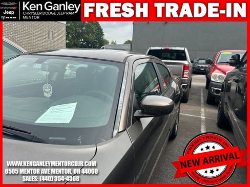 Used 2010 Dodge Charger SXT RWD image 5