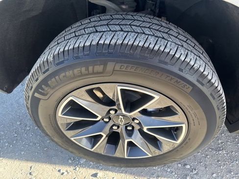 Used 2023 Chevrolet Tahoe Z71 w/ Z71 Off-Road Package image 36