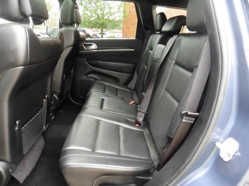 Used 2020 Jeep Grand Cherokee Limited w/ Luxury Group II AWD/4WD image 13