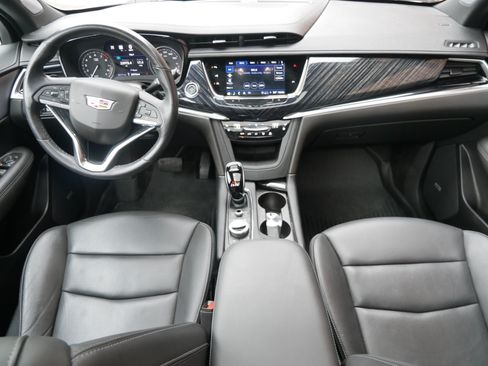 Certified 2024 Cadillac XT6 Premium Luxury w/ Technology Package AWD/4WD image 14