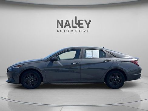 Used 2023 Hyundai Elantra SEL image 2