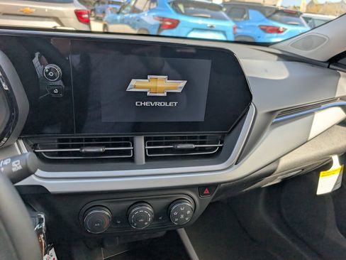 New 2026 Chevrolet Trax LS image 22