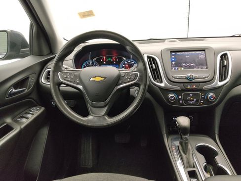 Used 2022 Chevrolet Equinox LT FWD image 22