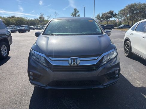 Used 2018 Honda Odyssey EX image 2