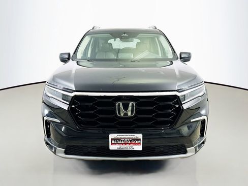 Used 2023 Honda Pilot Elite image 2