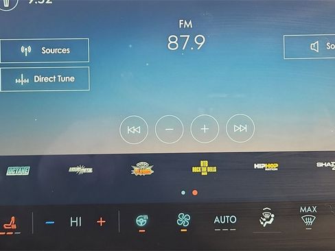 Used 2025 Lincoln Corsair Reserve w/ Equipment Group 202A image 20