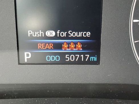 Used 2023 Toyota Corolla LE image 26