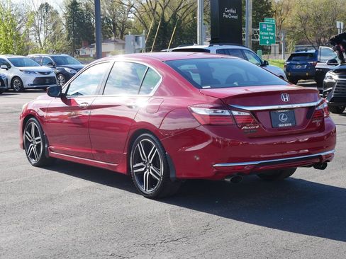 Used 2017 Honda Accord Sport image 4