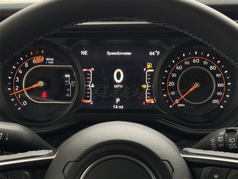 New 2025 Jeep Wrangler Unlimited Rubicon image 13